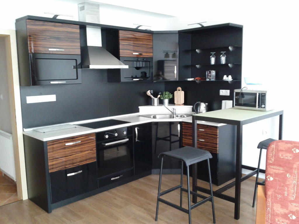 Apartman Residence Nabrezi Бероун Стая снимка